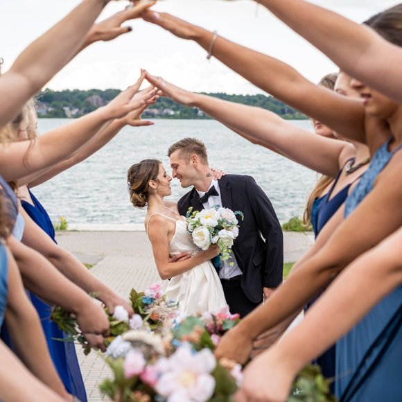 Meet your Posher, Julia - Picture 2 of 3